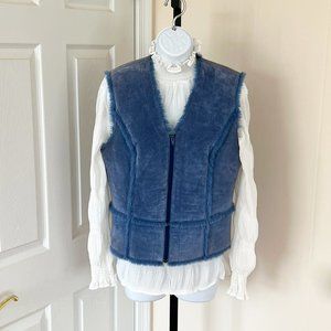 Revue Women's Leather Suede Blue full zip, Fur-Lined Vest, Size 6 or M